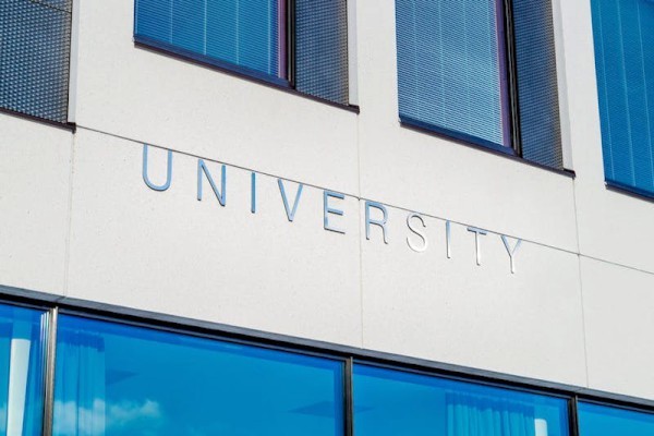 英国研究生学费需要多少钱？